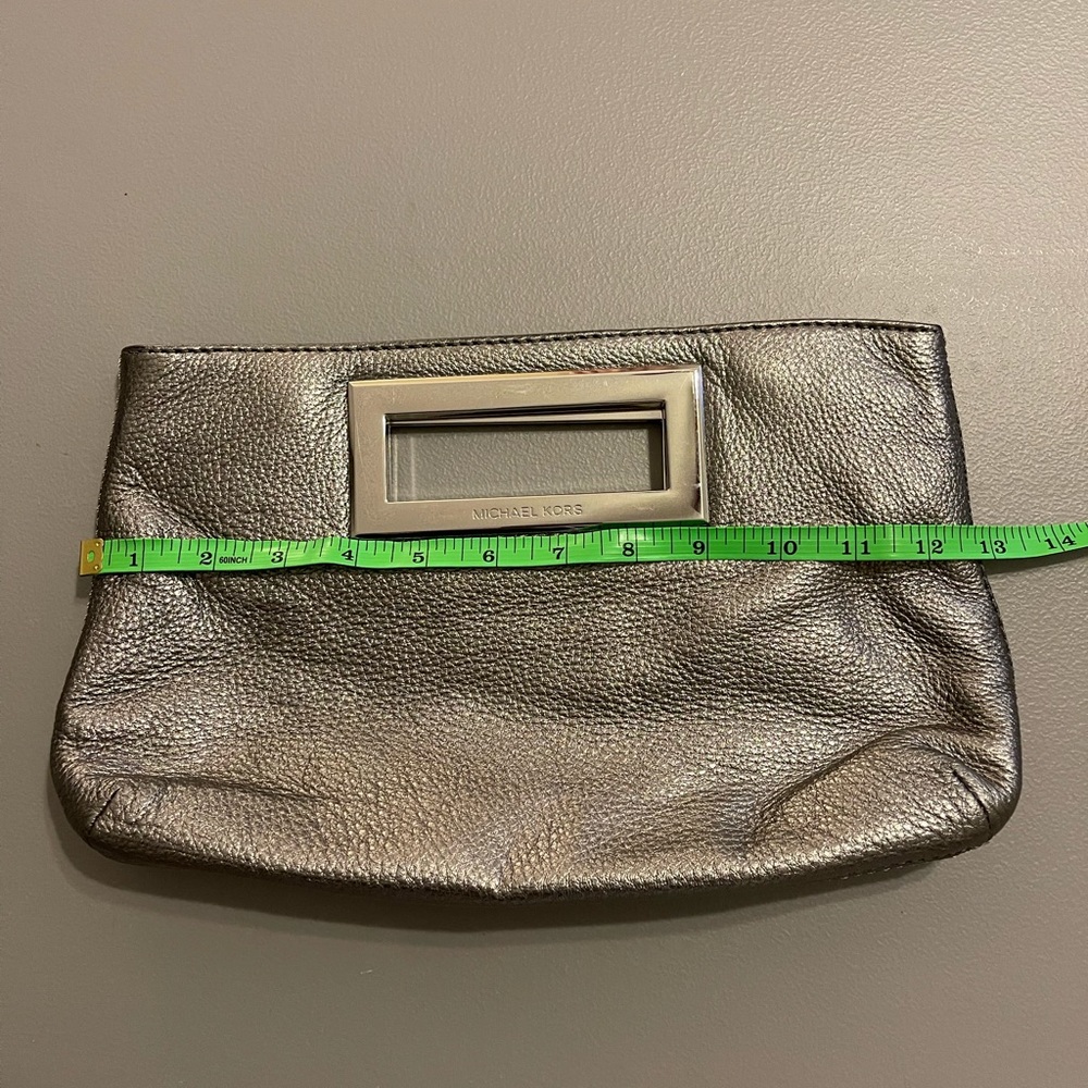 Michael Kors Clutch Silver/Pewter color soft pebble leather - Picture 6 of 7